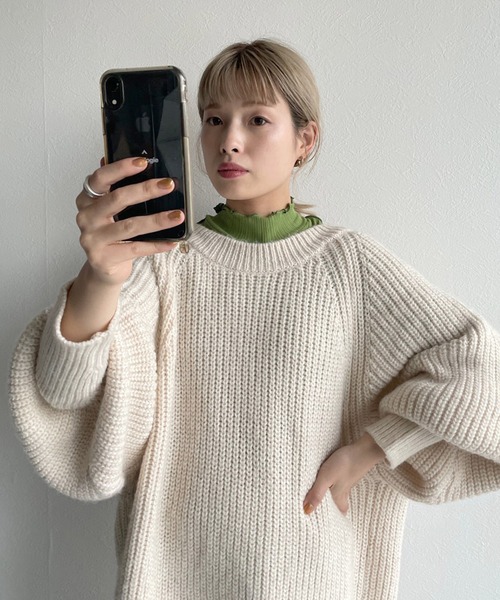 w closet（ダブルクローゼット）の「ランダムテレコハイネックプルオーバー（Tシャツ/カットソー・レディース・ブラック/オフホワイト/ライム・FREE）」の6枚目の写真