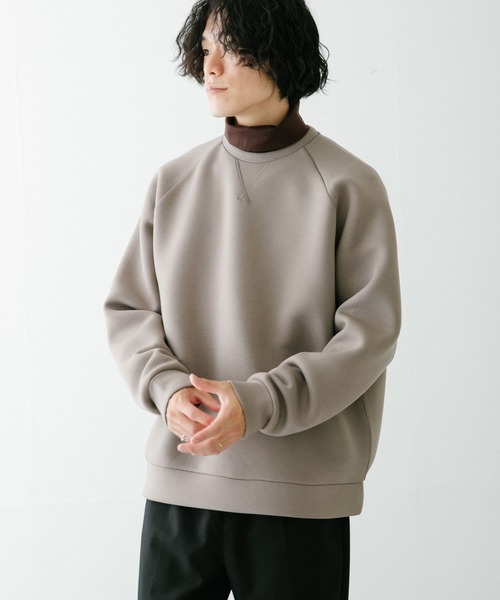 ITEMS URBANRESEARCH（アイテムズ アーバンリサーチ）の「ダンボール ラグランクルーネック（スウェット・メンズ・ブラウン/ベージュ/グレー/ブラック・LARGE/MEDIUM）」の2枚目の写真