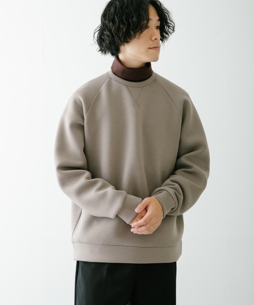 ITEMS URBANRESEARCH（アイテムズ アーバンリサーチ）の「ダンボール ラグランクルーネック（スウェット・メンズ・ブラウン/ベージュ/グレー/ブラック・LARGE/MEDIUM）」の8枚目の写真