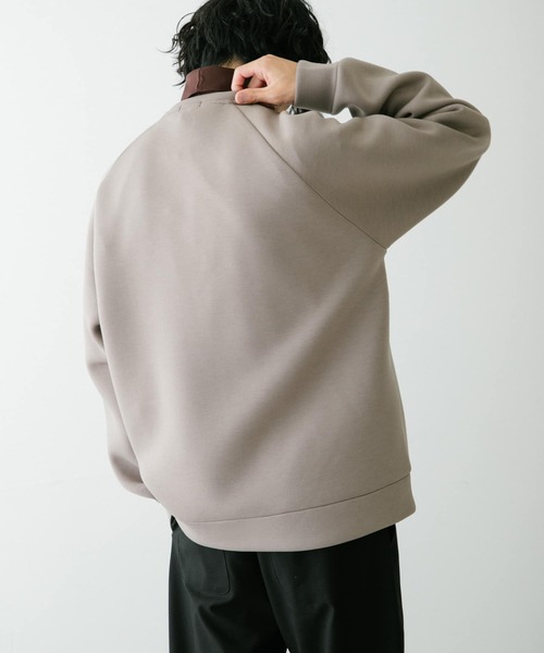 ITEMS URBANRESEARCH（アイテムズ アーバンリサーチ）の「ダンボール ラグランクルーネック（スウェット・メンズ・ブラウン/ベージュ/グレー/ブラック・LARGE/MEDIUM）」の10枚目の写真