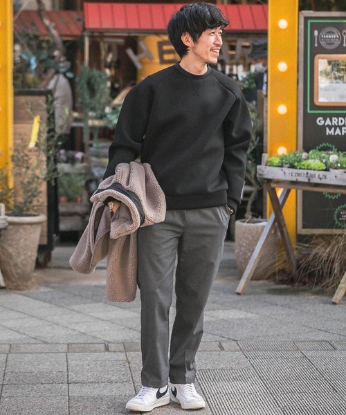 ITEMS URBANRESEARCH（アイテムズ アーバンリサーチ）の「ダンボール ラグランクルーネック（スウェット・メンズ・ブラウン/ベージュ/グレー/ブラック・LARGE/MEDIUM）」の14枚目の写真