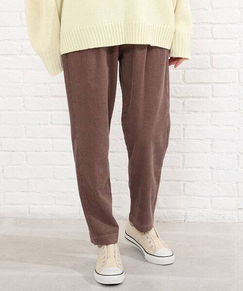 SHOO・LA・RUE（シューラルー）の「◆【S-3L】コーデュロイ イージーテーパードパンツ（その他パンツ・レディース・ベージュ/ライトグリーン/アイボリー/サンドベージュ・02/05/01/03/04）」の4枚目の写真