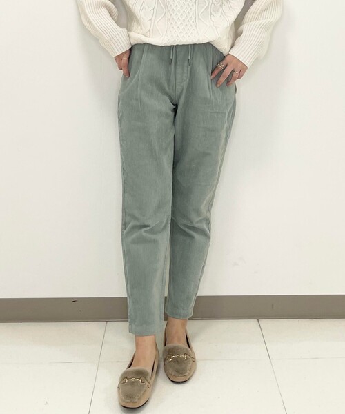 SHOO・LA・RUE（シューラルー）の「◆【S-3L】コーデュロイ イージーテーパードパンツ（その他パンツ・レディース・ベージュ/ライトグリーン/アイボリー/サンドベージュ・02/05/01/03/04）」の14枚目の写真
