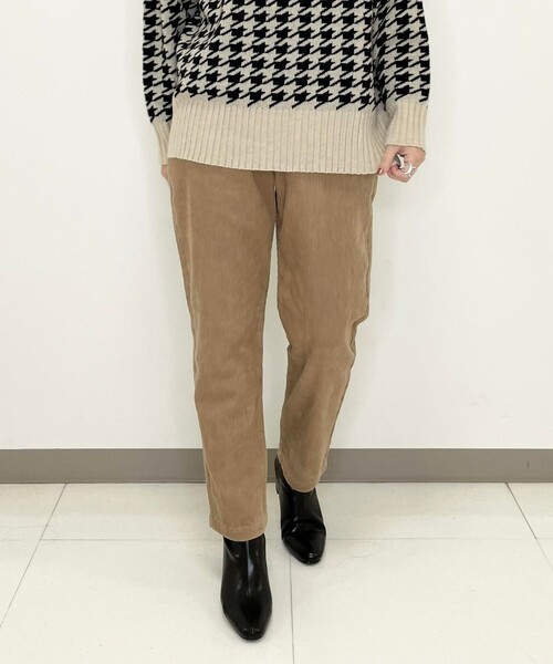 SHOO・LA・RUE（シューラルー）の「◆【S-3L】コーデュロイ イージーテーパードパンツ（その他パンツ・レディース・ベージュ/ライトグリーン/アイボリー/サンドベージュ・02/05/01/03/04）」の6枚目の写真