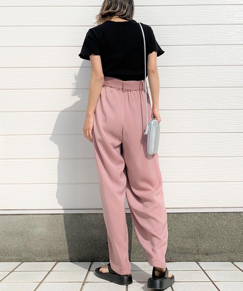 Q（キュー）の「アシメラップベルトパンツ（その他パンツ・レディース・オリーブ/ピンク・MEDIUM）」の13枚目の写真