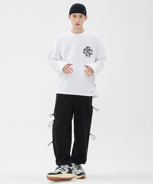 ROMANTIC CROWN(ロマンティッククラウン)の「【ROMANTIC CROWN】RC CLUB FLAG LONG SLEEVE / RC CLUB フラッグ グラフィック ロングスリーブ Tシャツ(Tシャツ/カットソー・メンズ・ブラック/ホワイト・MEDIUM/LARGE/SMALL/X-LARGE)」の7枚目の写真
