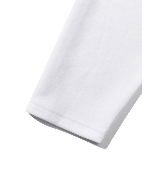 ROMANTIC CROWN(ロマンティッククラウン)の「【ROMANTIC CROWN】RC CLUB FLAG LONG SLEEVE / RC CLUB フラッグ グラフィック ロングスリーブ Tシャツ(Tシャツ/カットソー・メンズ・ブラック/ホワイト・MEDIUM/LARGE/SMALL/X-LARGE)」の14枚目の写真