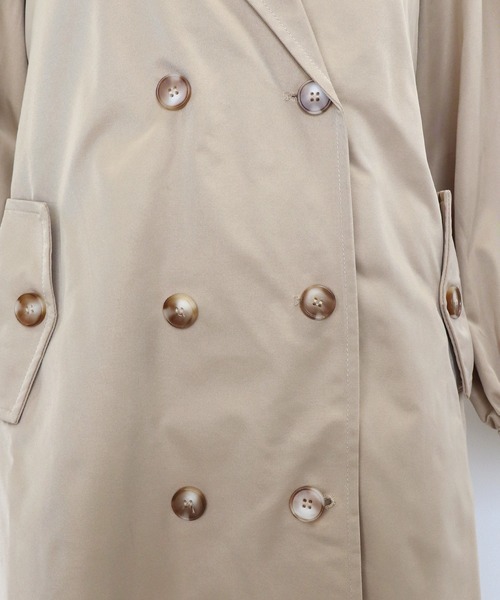 BLUEEAST(ブルーイースト)の「ボリュームスリーブトレンチコート(トレンチコート・レディース・ベージュ/カーキ/アイボリー・MEDIUM)」の14枚目の写真