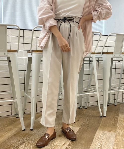 apres jour（アプレジュール）の「アソートMILKテーパードパンツ【ZOZOTOWN限定アイテム】（その他パンツ・レディース・その他/オレンジ系その他/ベージュ/ブルー系その他/アイボリー/ブラック/ブラック系その他/モカ/ピンク・MEDIUM/SMALL/X-LARGE）」の10枚目の写真