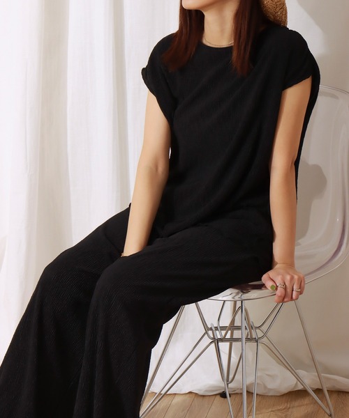 libelle more(リベル モア)の「楊柳プリーツスムース トップス+パンツセット(セットアップ・レディース・ブラック/ブラウン/ライトカーキ/グレイッシュベージュ・M/L)」の2枚目の写真