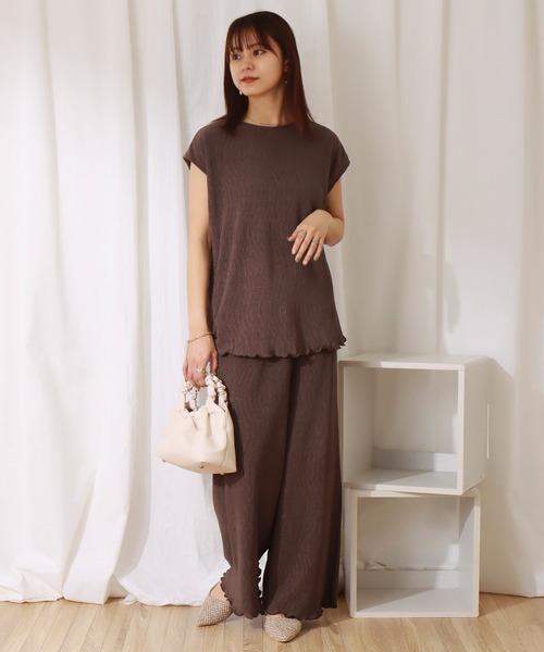 libelle more(リベル モア)の「楊柳プリーツスムース トップス+パンツセット(セットアップ・レディース・ブラック/ブラウン/ライトカーキ/グレイッシュベージュ・M/L)」の16枚目の写真