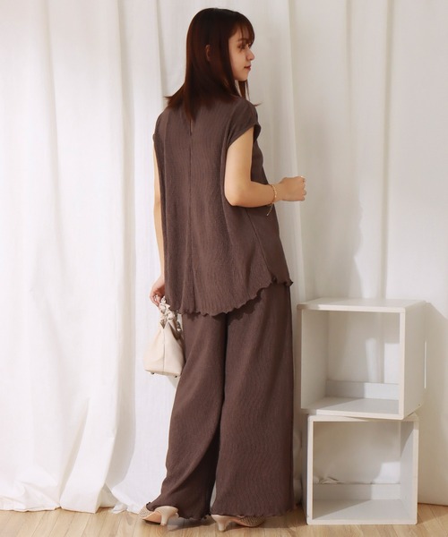 libelle more(リベル モア)の「楊柳プリーツスムース トップス+パンツセット(セットアップ・レディース・ブラック/ブラウン/ライトカーキ/グレイッシュベージュ・M/L)」の17枚目の写真