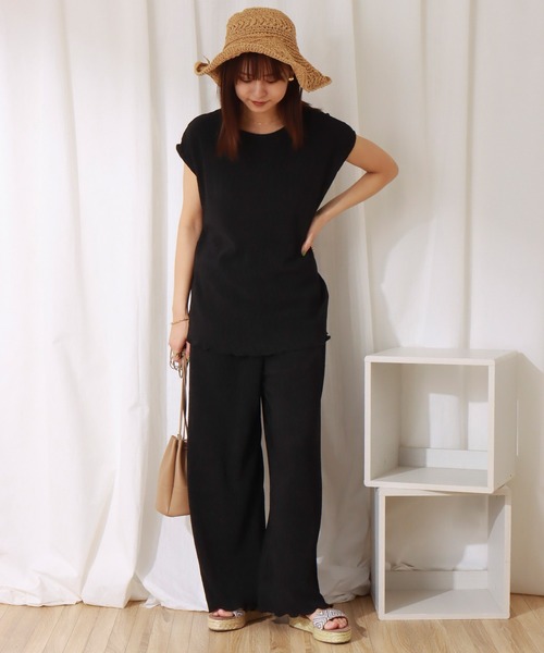 libelle more(リベル モア)の「楊柳プリーツスムース トップス+パンツセット(セットアップ・レディース・ブラック/ブラウン/ライトカーキ/グレイッシュベージュ・M/L)」の5枚目の写真