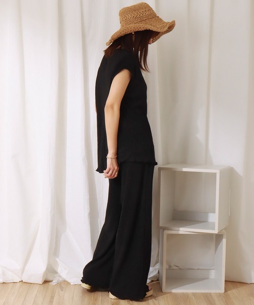 libelle more(リベル モア)の「楊柳プリーツスムース トップス+パンツセット(セットアップ・レディース・ブラック/ブラウン/ライトカーキ/グレイッシュベージュ・M/L)」の9枚目の写真