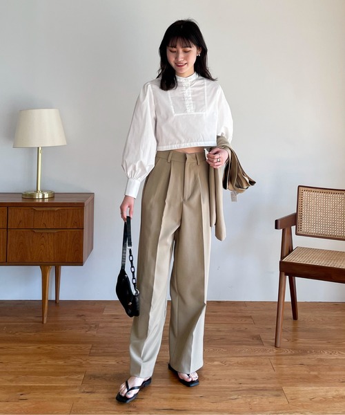 EPIMI E'PIMMY（エピミエピミー）の「2Wayバンドカラーブラウス（シャツ/ブラウス・レディース・ブラック/ベージュ/オフホワイト・MEDIUM）」の17枚目の写真