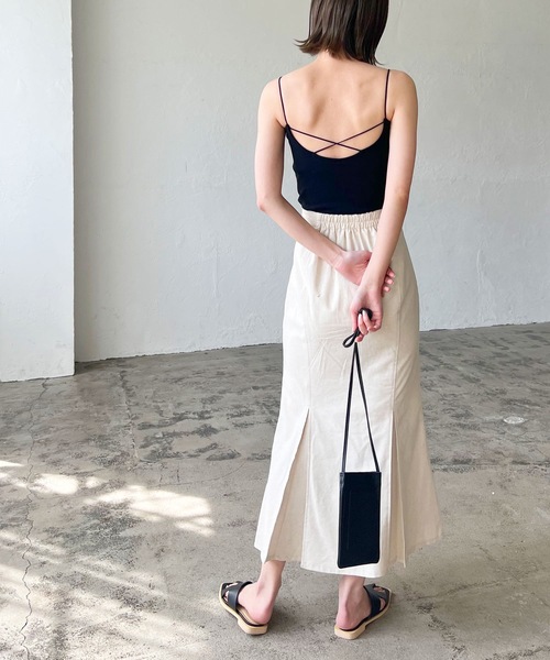 LIAN（リアン）の「バッククロスカップインキャミソール（キャミソール・レディース・オフホワイト/ブラック/ブラウン/グリーン・FREE）」の13枚目の写真