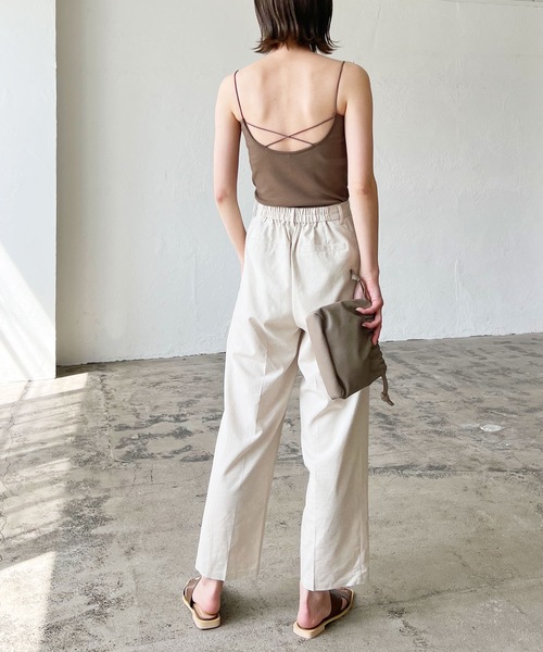 LIAN（リアン）の「バッククロスカップインキャミソール（キャミソール・レディース・オフホワイト/ブラック/ブラウン/グリーン・FREE）」の20枚目の写真