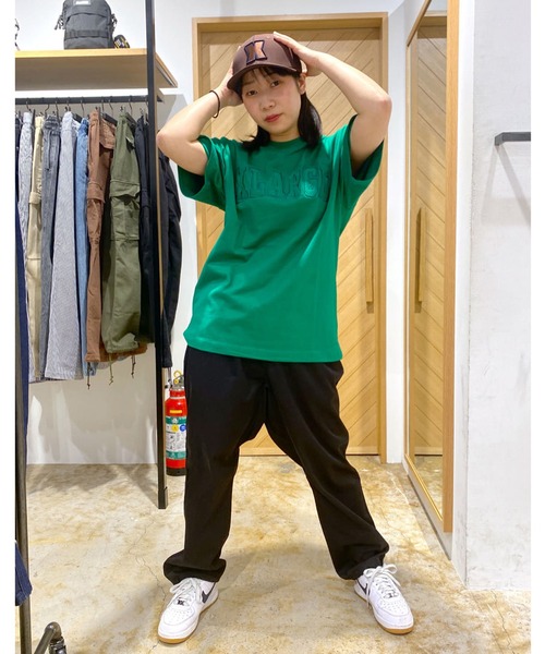 XLARGE（エクストララージ）の「EMBROIDERY COLLEGE LOGO S/S TEE/刺繍　カレッジ　ロゴ　半袖　Tシャツ（Tシャツ/カットソー・メンズ・ホワイト/ネイビー/グリーン/アッシュ・S/M/L/XL）」の17枚目の写真