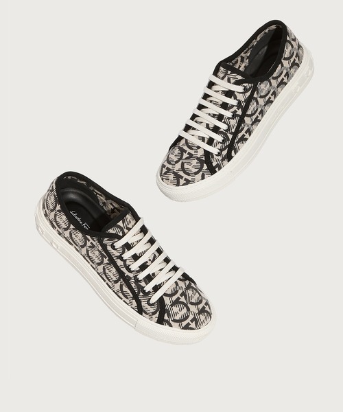 FERRAGAMO（フェラガモ）の「スニーカー（スニーカー・レディース・ブラック×ベージュ・6/6.5/5/7/7.5/5.5）」の3枚目の写真