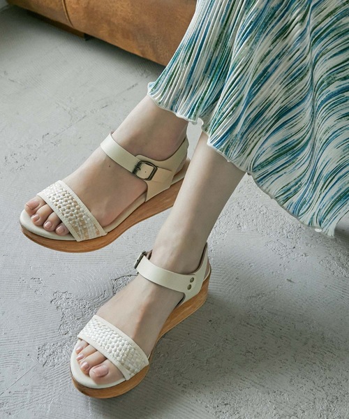 Fashion Letter(ファッションレター)の「日本製ゴムストラップデザインウェッジサンダル 痛くないサンダル(サンダル・レディース・ブラック/ホワイト/ベージュ/ライトグリーン・S/M/L/LL)」の12枚目の写真