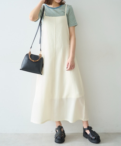 FREE'S MART（フリーズマート）の「◇シャーリングキャミソールワンピース（ワンピース・レディース・ブラック/ホワイト/ブルー・SMALL/MEDIUM）」の22枚目の写真