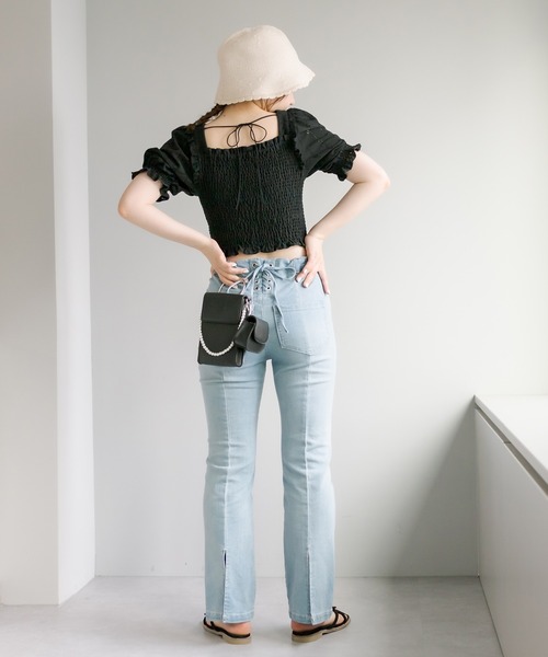 OLIVE des OLIVE（オリーブデオリーブ）の「バックリボンシャーリングブラウス（シャツ/ブラウス・レディース・ブラック/オフホワイト/ブルー・FREE）」の9枚目の写真