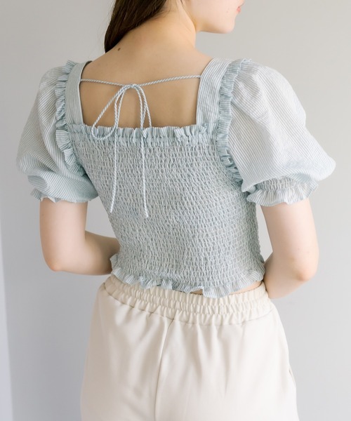 OLIVE des OLIVE（オリーブデオリーブ）の「バックリボンシャーリングブラウス（シャツ/ブラウス・レディース・ブラック/オフホワイト/ブルー・FREE）」の6枚目の写真