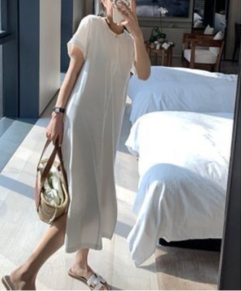 gossip!ロサンゼルス(ゴシップロサンゼルス)の「Tシャツワンピース(ワンピース・レディース・ホワイト/パープル・FREE)」の6枚目の写真