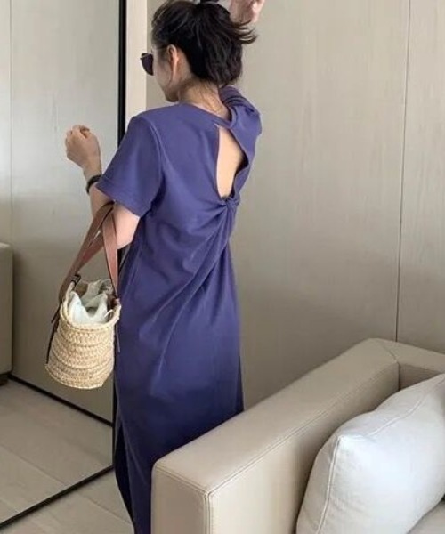 gossip!ロサンゼルス(ゴシップロサンゼルス)の「Tシャツワンピース(ワンピース・レディース・ホワイト/パープル・FREE)」の4枚目の写真