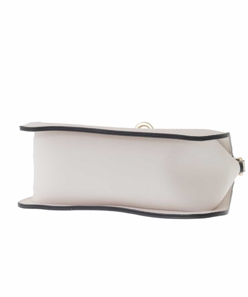 OFUON le MK（オフオンルエムケー）の「フェイクレザーミニトート（トートバッグ・レディース・アイボリー/ライトブラウン・38）」の8枚目の写真