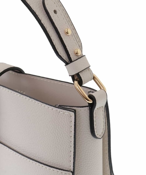 OFUON le MK（オフオンルエムケー）の「フェイクレザーミニトート（トートバッグ・レディース・アイボリー/ライトブラウン・38）」の7枚目の写真