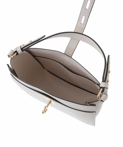 OFUON le MK（オフオンルエムケー）の「フェイクレザーミニトート（トートバッグ・レディース・アイボリー/ライトブラウン・38）」の6枚目の写真