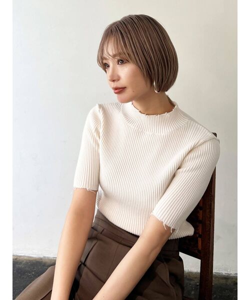 EMODA（エモダ）の「クラッシュショートリブニット（ニット/セーター・レディース・ホワイト/ブラック/ブラウン/ピンク/ブルー・FREE）」の2枚目の写真