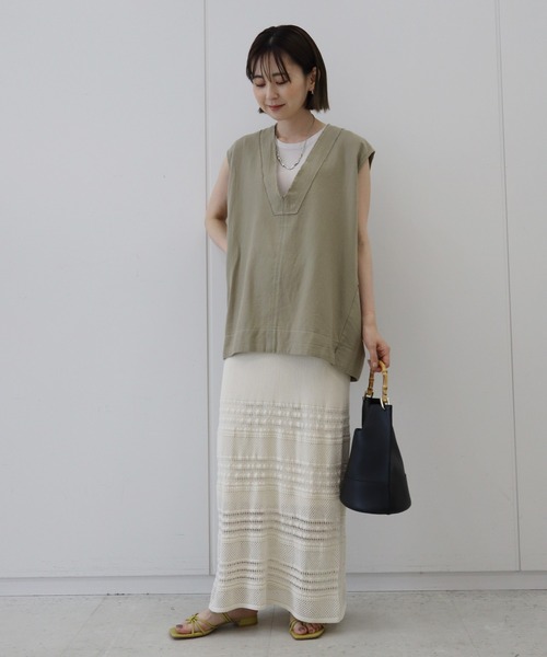 AMERICAN HOLIC（アメリカンホリック）の「リネンブレンドVネックコクーンベスト（ベスト・レディース・ベージュ/キャメル・FREE）」の9枚目の写真