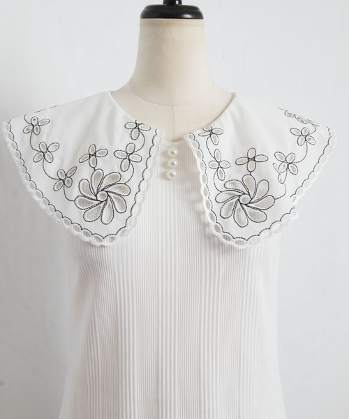 tocco closet（トッコ クローゼット）の「パール付きカットワーク刺繍