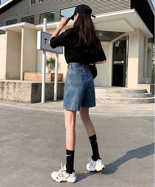 LOPASS(ロパス)の「デニムパンツ(デニムパンツ・レディース・ライトブルー/ブルー・S/M)」の3枚目の写真