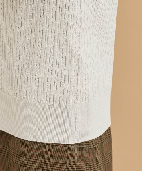 ROPE' PICNIC(ロペピクニック)の「ミニケーブルニット金釦カーディガン(カーディガン/ボレロ・レディース・ブラック/ベージュ系その他/ダークグリーン/マスタード・38)」の11枚目の写真