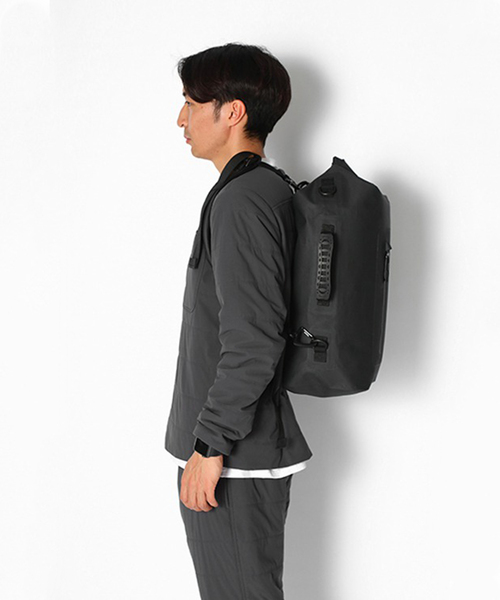 Snow Peak(スノーピーク)の「【SNOWPEAK / スノーピーク】4Way Dry Bag M(バックパック/リュック・メンズ・ブラック・FREE)」の3枚目の写真