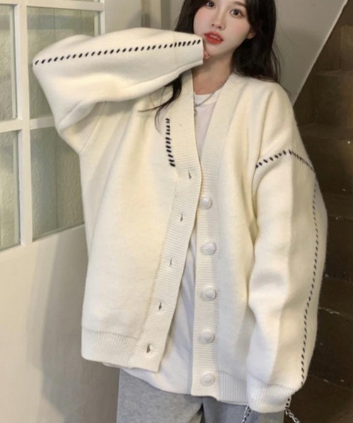 CLEA（クレア）の「リンキングオーバーサイズカーディガン（カーディガン/ボレロ・レディース・ブラック/ホワイト・FREE）」の5枚目の写真