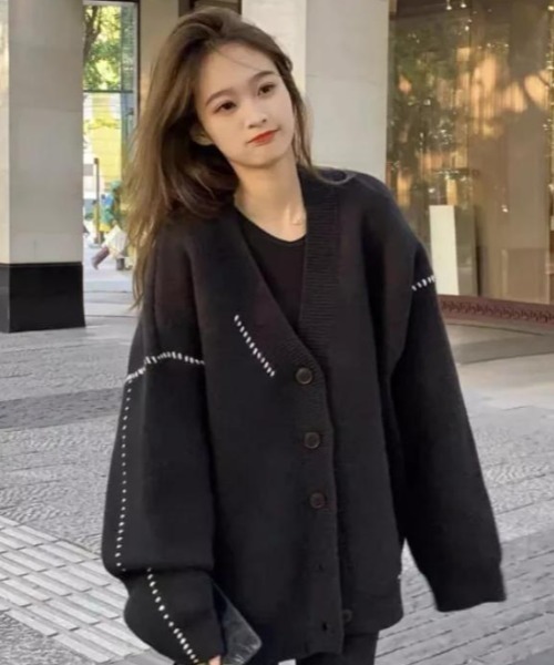 CLEA（クレア）の「リンキングオーバーサイズカーディガン（カーディガン/ボレロ・レディース・ブラック/ホワイト・FREE）」の9枚目の写真