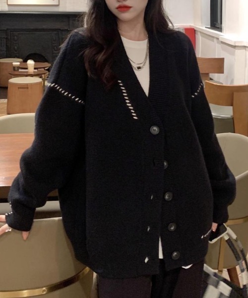 CLEA（クレア）の「リンキングオーバーサイズカーディガン（カーディガン/ボレロ・レディース・ブラック/ホワイト・FREE）」の11枚目の写真