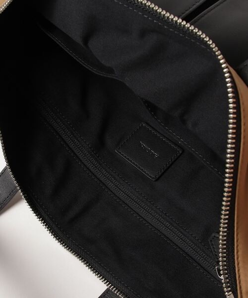 Paul Smith(ポールスミス)の「ナイロンブライトストライプトリム ヘルメットバッグ / 843402 N453(ショルダーバッグ・メンズ・ネイビー/ブラウン/ブラック・FREE)」の16枚目の写真