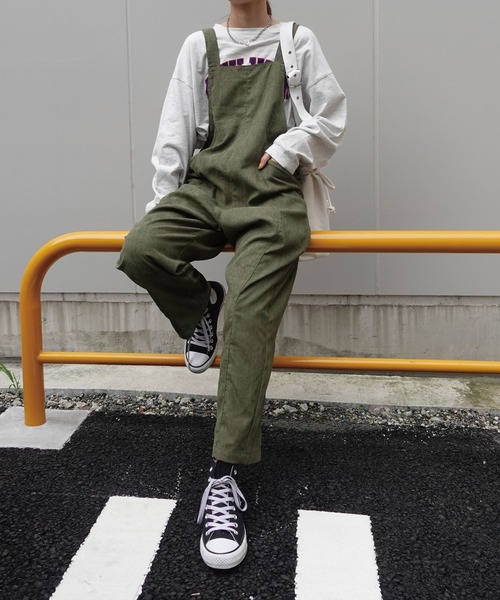 CORNERS(コーナーズ)の「コーディロイオールインワン(サロペット/オーバーオール・レディース・ブラック/カーキ/ベージュ系その他・M)」の4枚目の写真