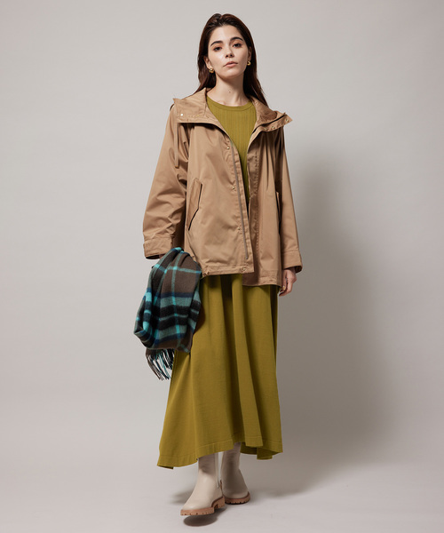 ROPE'（ロペ）の「ランダムリブ天竺フィット&フレアーニットワンピース（ワンピース・レディース・ブラック/マスタード・38）」の21枚目の写真