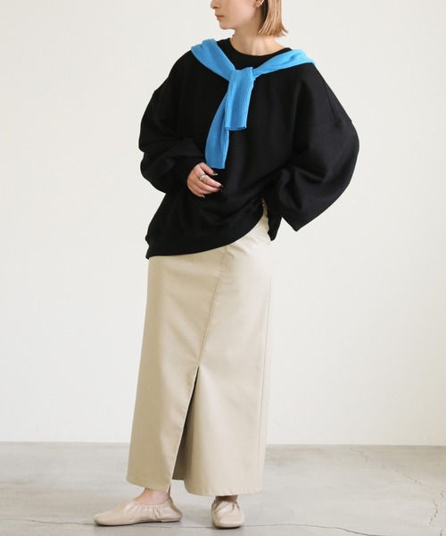 select MOCA（セレクトモカ）の「裏起毛ビッグボリュームスウェットトップス（スウェット・レディース・ブラック/アイボリー/グレイッシュベージュ・FREE）」の18枚目の写真