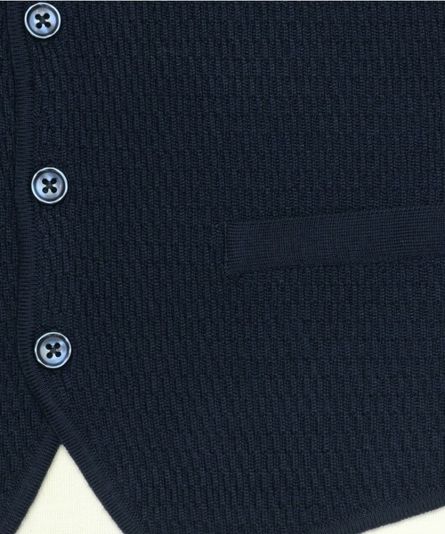 TOKYO SHIRTS（トウキョウシャツ）の「サーマルワッフル 後身布帛ニットジレ（ベスト・メンズ・ダークブラウン/ネイビー・LL/M/L/XL）」の5枚目の写真