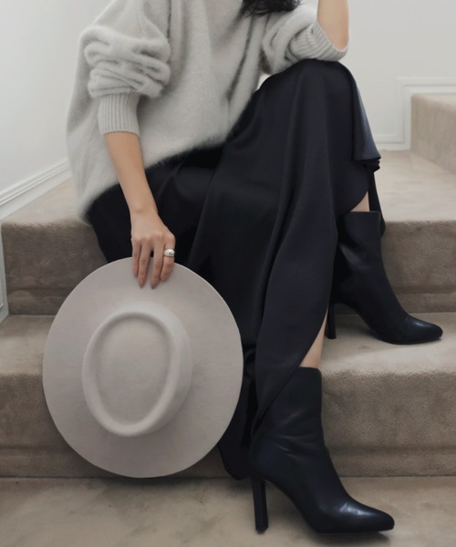 anuans(アニュアンス)の「サテンナロースカート(スカート・レディース・キャメル/ベージュ/ブラック・MEDIUM/SMALL)」の17枚目の写真