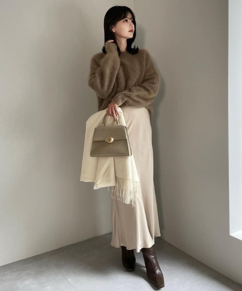 anuans（アニュアンス）の「サテンナロースカート（スカート）」 - WEAR