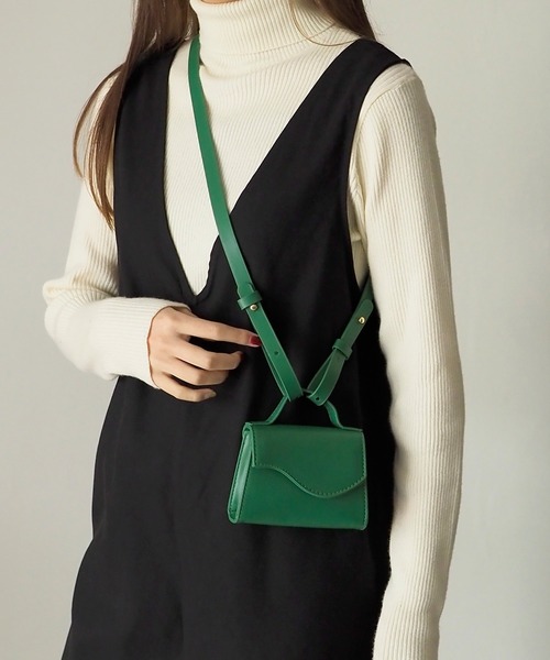 Riberry（リベリー）の「マイクロミニフラップショルダーバック（ショルダーバッグ・レディース・ブラウン/ホワイト/ブラック/グリーン・FREE）」の4枚目の写真