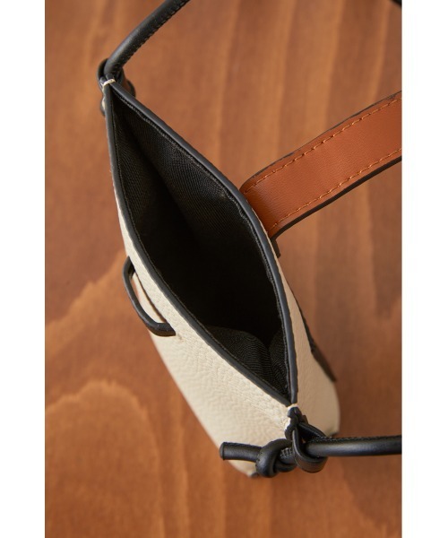crie conforto（クリーコンフォルト）の「配色モバイルショルダー（ショルダーバッグ・レディース・ベージュ/ブラック・FREE）」の15枚目の写真
